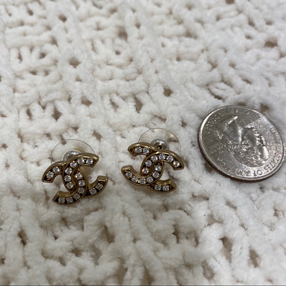 SOLD Chanel cc crystal earrings aged gold tone - Picture 4 of 7